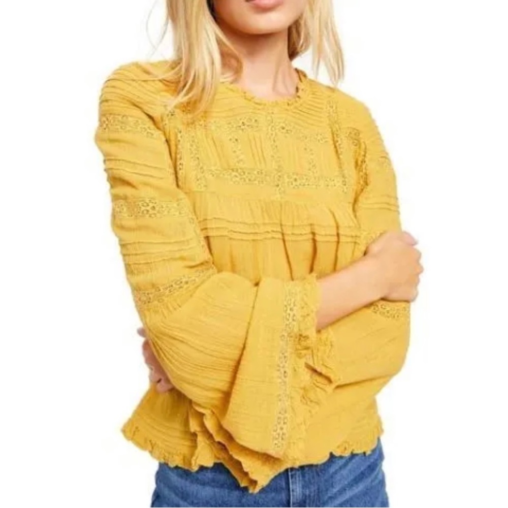 Free People Medium Olivia eyelet lace top/blouse bell sleeves Golden Yellow EUC